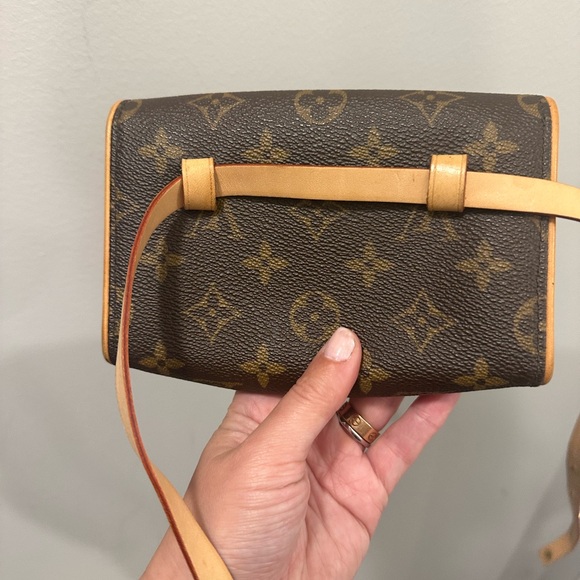 LOUIS VUITTON RARE VINTAGE POCHETTE FLORENTINE BELT BAG - Picture 6 of 8